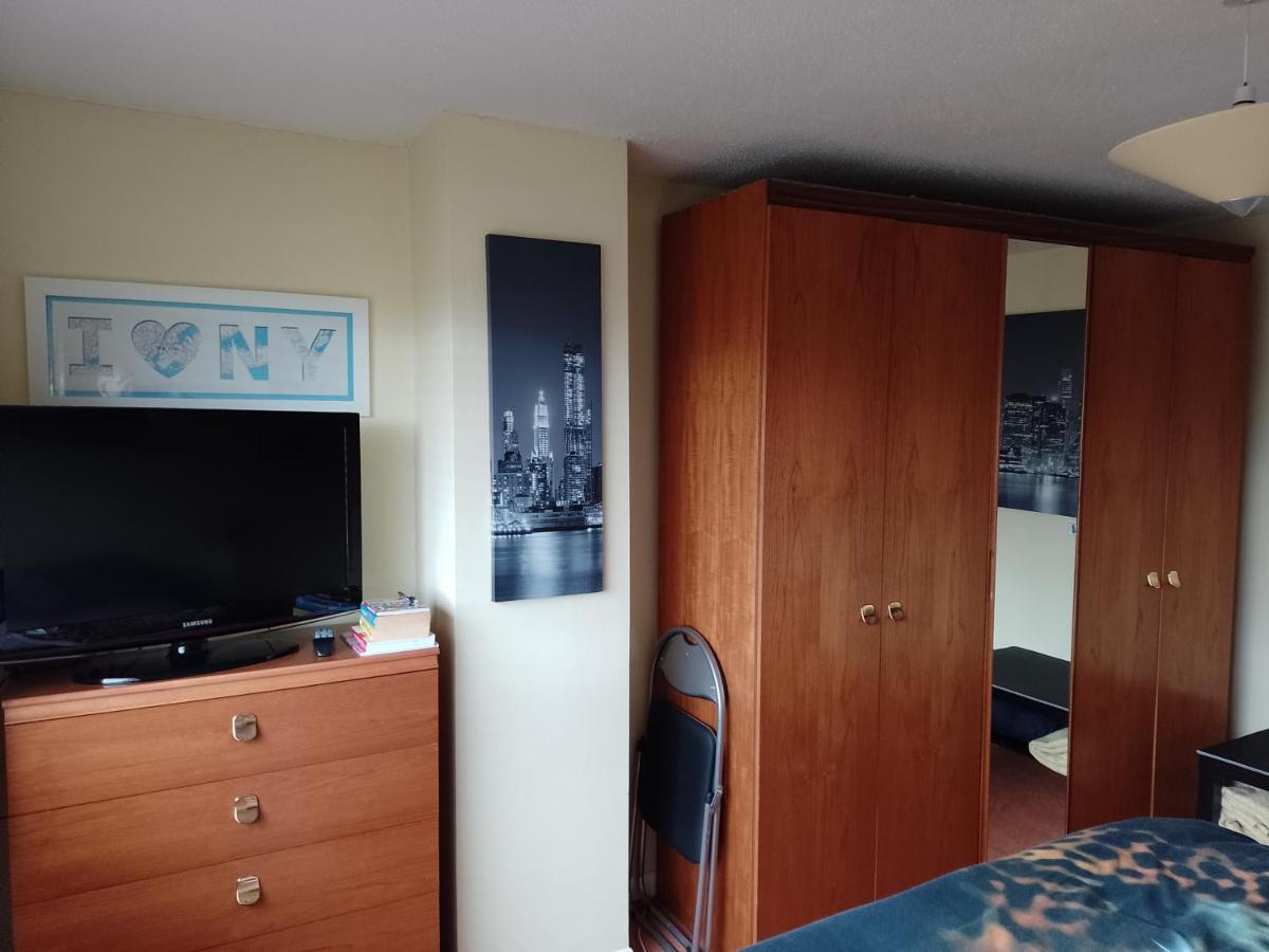 Hotel 216 Glyn Eiddew à Cardiff Extérieur photo